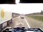 Šialený rumunský vodič kamiónu