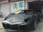 Číňan si vyrobil Lamborghini Reventón