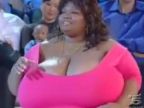 Norma Stitz má najväčšie prsia na svete!