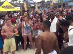 Neférová bitka na pláži Panama City Beach (USA)