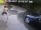 Otec poslal svojho syna umýť auto