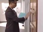 Japonský šéf (problém s dverami)