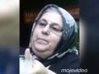 Turecká babka extrémne prežíva kŕmenie
