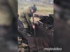 Tradičná ťažba rašeliny v Škótsku