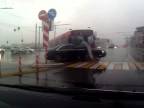 Vodič Audi stihol autobus (Rusko)