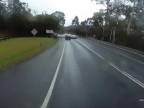 Bezprostredný svedok nehody troch áut (Austrália)