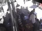 Majiteľ kaviarne ponúkol zlodejovi stoličku (Izrael)