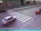 Taxík otvorilo ako konzervu, 1 muž zahynul (Rusko)