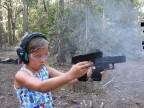 7-ročná pištoľníčka