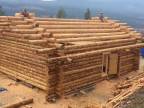 Stavba rodinnej drevenice o rozlohe 140 m2 v divočine zrýchlene