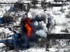 Dron zachytil moment výbuchu ruského tanku (okolie Kyjeva)