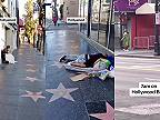 Hviezdny chodník a okolie Hollywood Boulevard v Los Angeles
