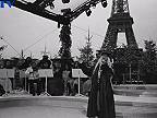 Christina Aguilera - Someday at Christmas (Live from the Eiffel Tower)HD