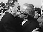 Leonid Brežnev a Erich Honecker – horúce zblíženie dvoch politikov