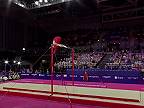 Britský gymnasta ťažko spadol na hrazde v Glasgowe: utrpel otras mozgu