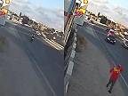Muž zomrel dve hodiny po kúpe motorky: stratil kontrolu a narazil do dodávky