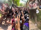 Potýčky a bitky tínedžerov s políciou na afroamerickom festivale Bud Billiken