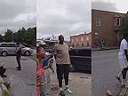 Policajti v Baltimore zadržali nesprávneho muža, matka tvrdí, že sa splietli