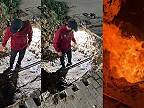 Tu niekde ten plyn uniká, vysúšam zapaľovačom!