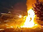 Festival Dussehra v Indii: Ohňostroj vystrelil do davu a spôsobil paniku