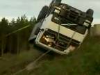 Volvo FH 12 vs gravitácia (crash test)