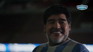 Keď Maradona kope loptu!