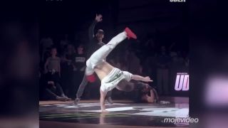 Pocket Kim a jeho najlepšie breakdance vystúpenie