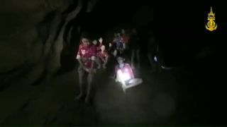 V jaskyni našli 13 mladých futbalistov! (Thajsko)