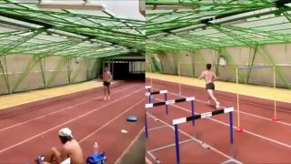 Olympijský víťaz Stefan Holm skáče cez prekážky