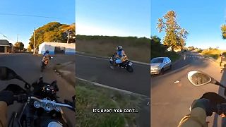 Už zastaň, nám neujdeš, veď ani nevieš jazdiť na motorke! (Brazília)