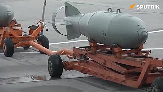 Kompilácia leteckých úderov bombami FAB s modulmi UMPK