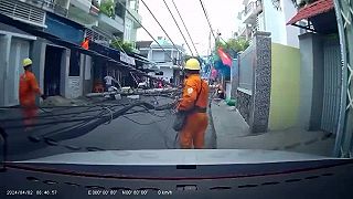 Byť elektrikárom vo Vietname nie je jednoduché