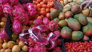 Ponuka ovocia a zeleniny na trhovisku Nuestra Señora de África v Santa Cruz