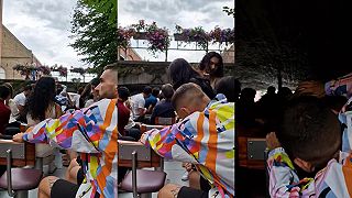 video A dávajte si pozor na hlavy!