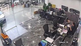 video Prepáčte, pomýlila som si plyn s brzdou (Čína)