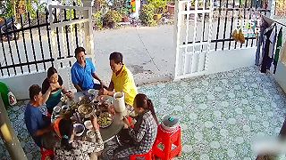 video Rodinné posedenie na terase prerušil výbuch plynu