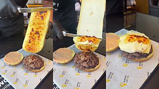 video Na ten burger poprosím extra veľa syru!