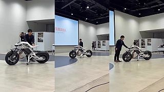 video Nový motocykel budúcnosti MOTOROiD2 od Yamahy dokáže rozpoznať svojho majiteľa