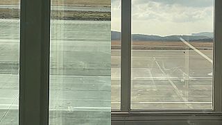 video Batožina vzala nohy na plecia (Grécko)