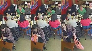 video Tu som niekde predsa mala kabelku (Argentína)