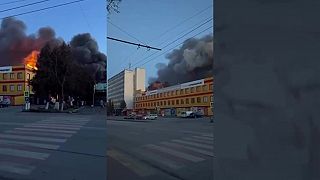 video Ukrajinec sleduje prílet rakiet s plochou dráhou letu X101