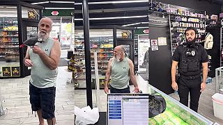 video Chlapík im v obchode ukázal svojho 32-ročného vtáka, všetci boli nadšení