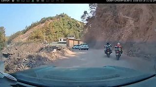 video Motorka nie je pre každého, panika môže končiť smrťou!