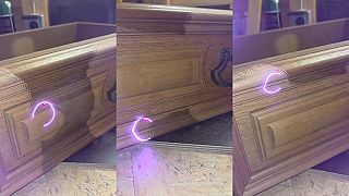 video Čistenie nábytku z masívu pomocou laseru
