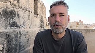 video Ak chceš cestovať do Ruska, priprav sa na nepríjemný výsluch, zoberú ti aj mobil