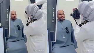 video A poprosím vás, trošku sa usmejte