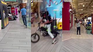 video Tínedžeri vošli na motorke do nákupného centra v Myrtle Beach