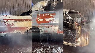 video Čistenie karosérie auta Chevrolet Impala rv 1964 pomocou vysokotlakového čističa