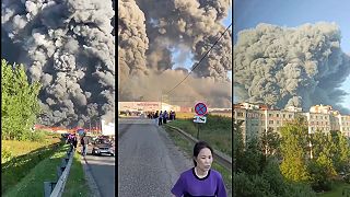 video Ukrajinský dron spôsobil rozsiahly požiar v sklade Wildberries pri Moskve