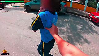 video Je skutočným hrdinom Brazílie, dievčatko zachránil pred agresívnym rojom včiel!